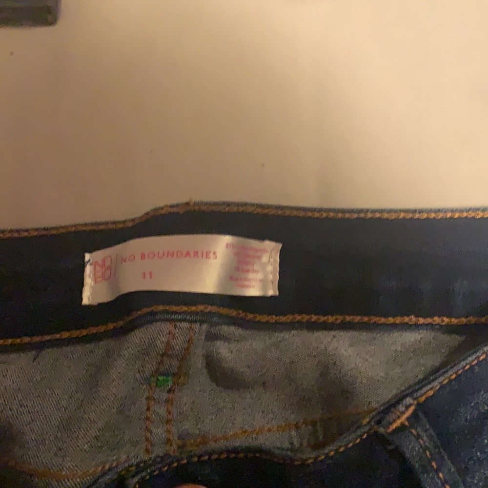 Jeans - Picture 2 of 4